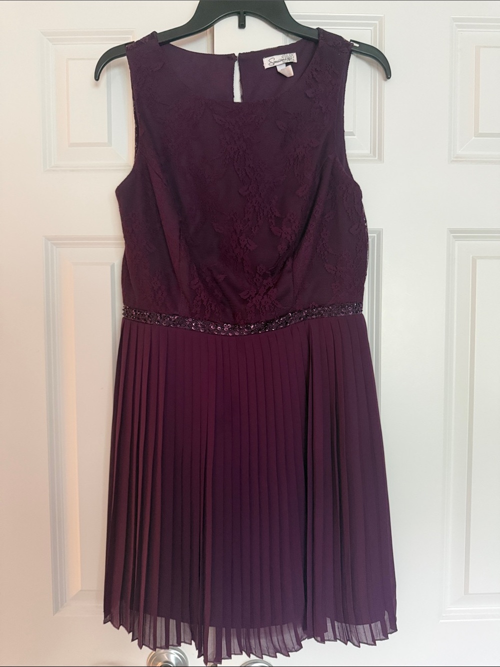 Speechless Plum Lace Bodice Pleated Midi Dress  Juniors size 13